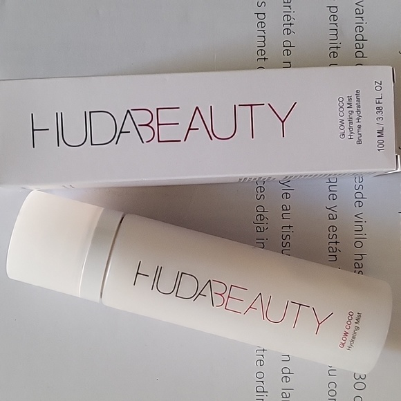 Brand New Huda Beauty Glow Coco Hydrating Mist - Picture 3 of 3